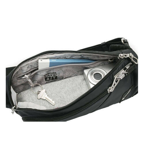 Vibe 150 Crossbody Pack (Jet Black)